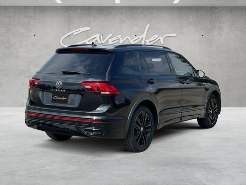 Used 2022 Volkswagen Tiguan SE R-Line FWD image 16