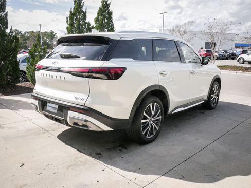 Used 2024 INFINITI QX60 Sensory image 11