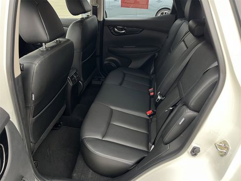 Certified 2022 Nissan Rogue Sport SL image 24