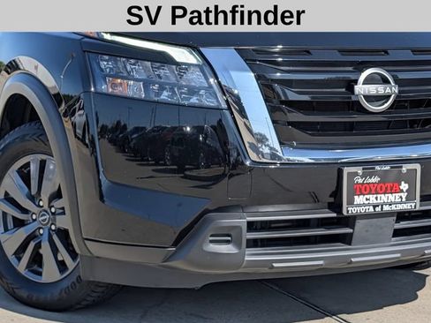 Used 2024 Nissan Pathfinder SV FWD image 3