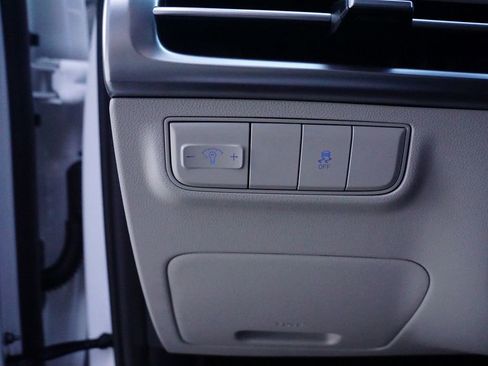 New 2026 Hyundai Tucson SE image 17