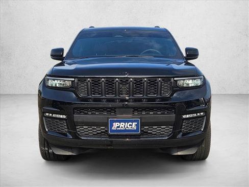 Used 2025 Jeep Grand Cherokee L Limited w/ Black Appearance Package RWD image 2