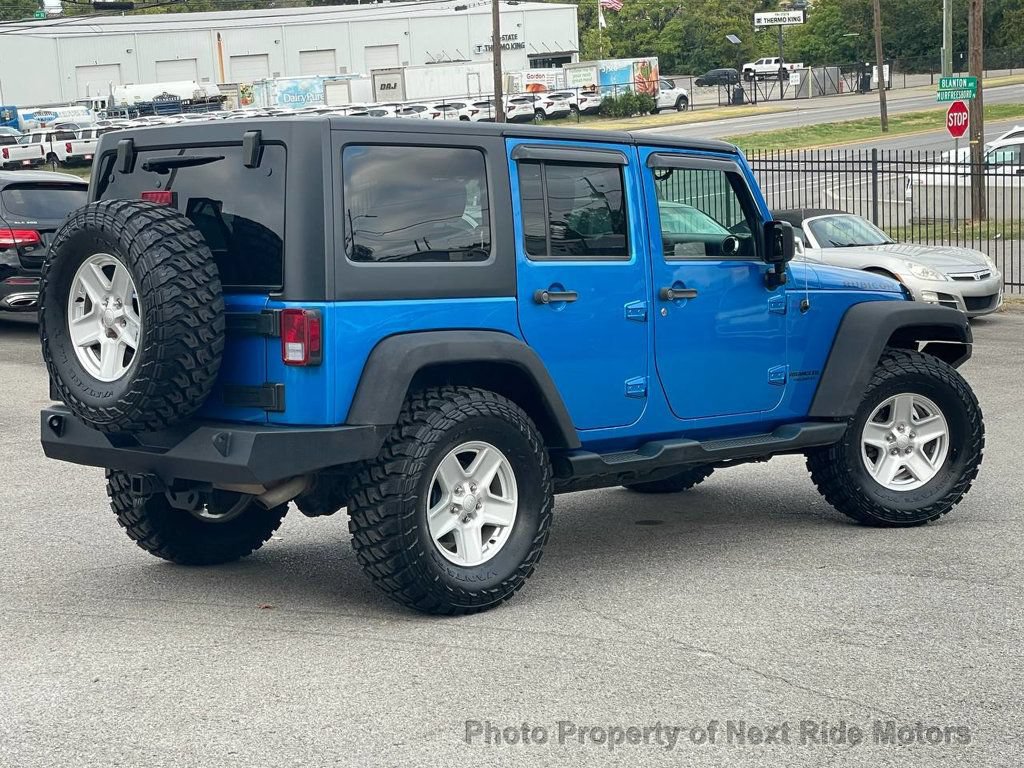 Used 2015 Jeep Wrangler Unlimited Rubicon w/ Connectivity Group AWD/4WD image 27