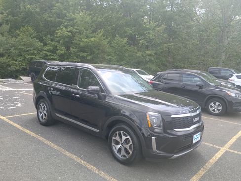 Used 2022 Kia Telluride EX image 1