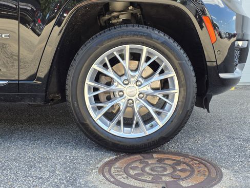 Used 2021 Jeep Grand Cherokee L Summit w/ Luxury Tech Group V image 55