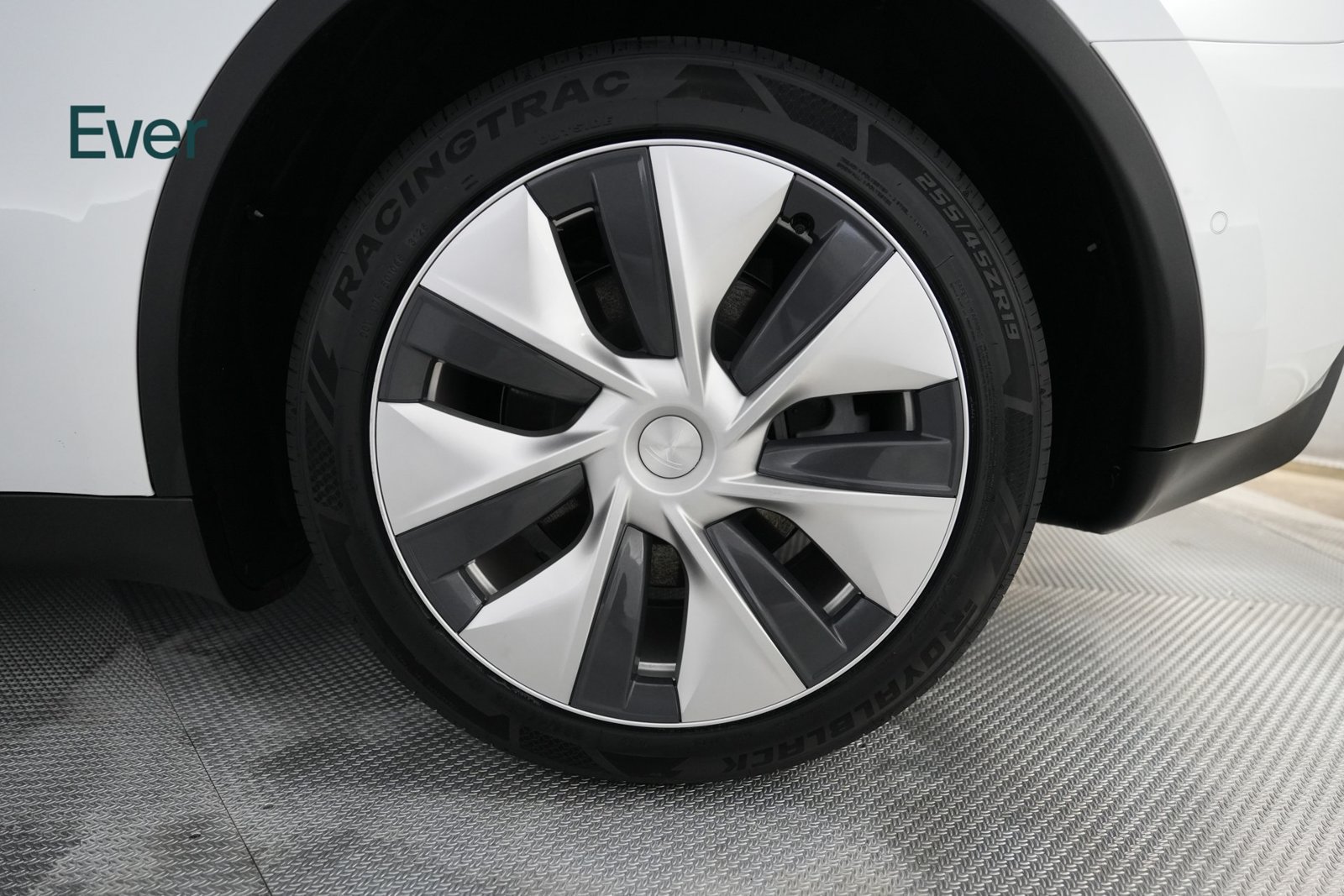Used 2020 Tesla Model Y Long Range AWD/4WD image 9