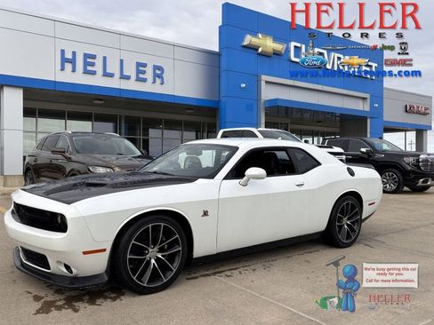 Used 2016 Dodge Challenger R/T Scat Pack image 1
