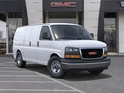 New 2026 GMC Savana 2500 RWD image 7