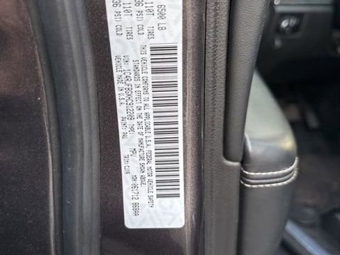 Used 2017 Jeep Grand Cherokee Limited image 6