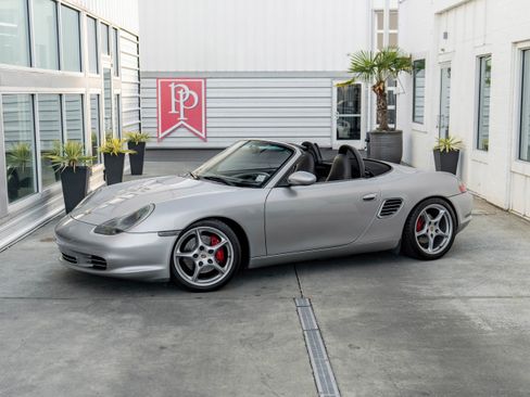 Used 2003 Porsche Boxster S image 2