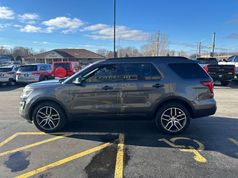 Used 2016 Ford Explorer Sport w/ Equipment Group 401A image 2