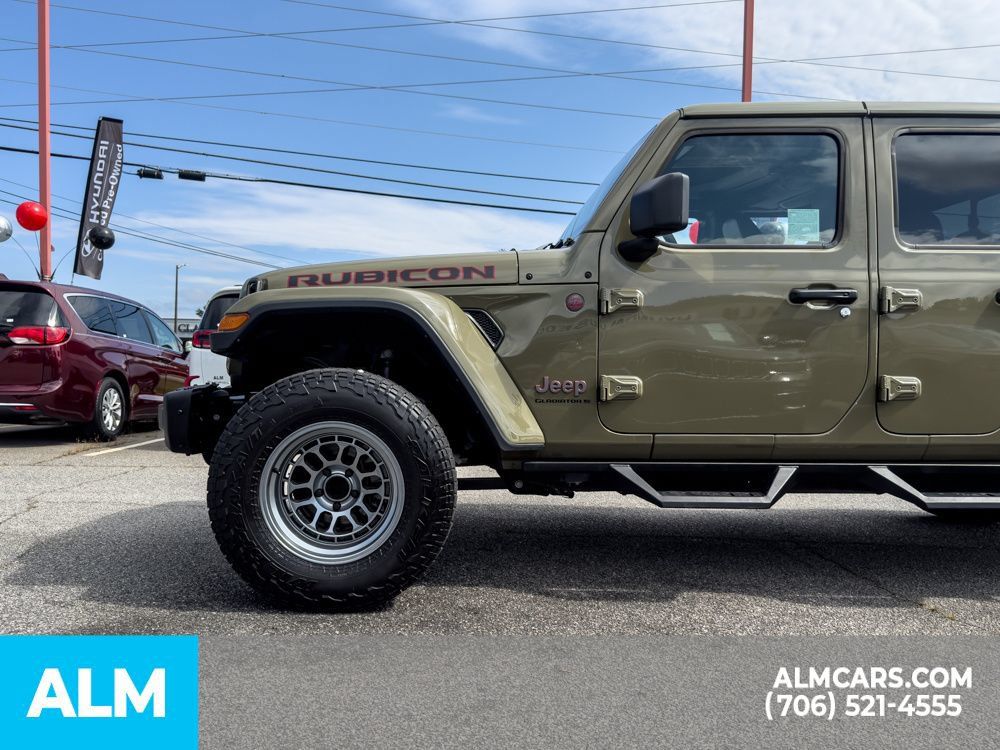 Used 2025 Jeep Gladiator Rubicon AWD/4WD image 33