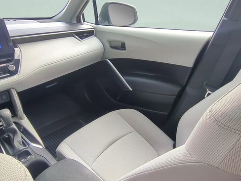 Certified 2023 Toyota Corolla Cross LE FWD image 13