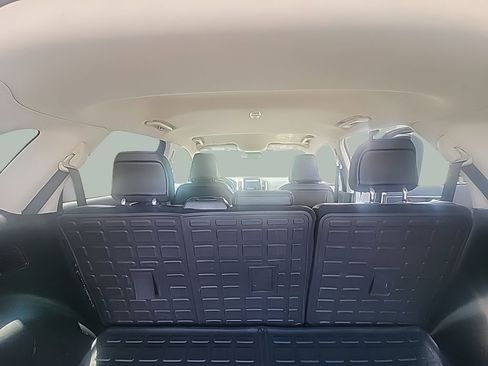 Certified 2024 Ford Edge SEL w/ Convenience Package AWD/4WD image 11
