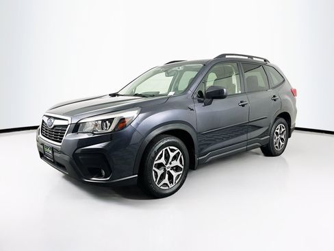 Used 2019 Subaru Forester Premium image 3