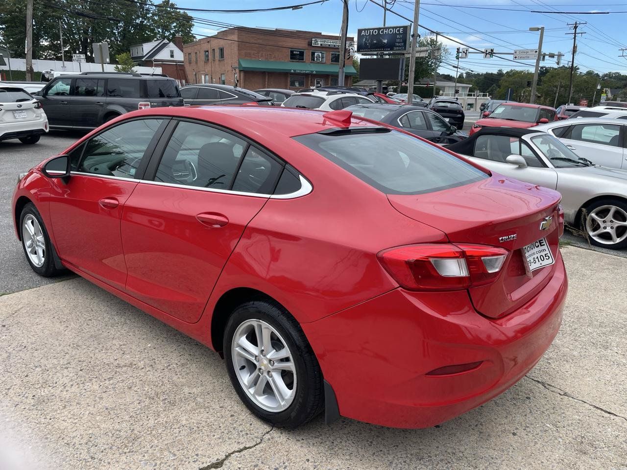 Used 2018 Chevrolet Cruze LT FWD image 12