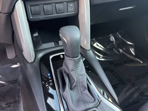 Used 2024 Toyota Corolla Cross LE image 15