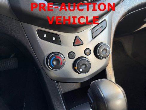 Used 2016 Chevrolet Sonic LT image 18