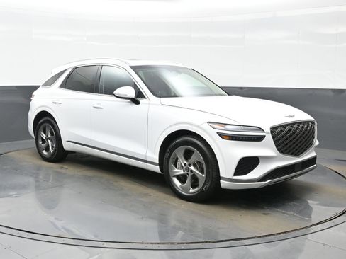 Certified 2026 Genesis GV70 2.5T Select image 8