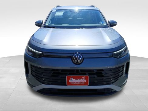 New 2026 Volkswagen Tiguan S FWD image 8