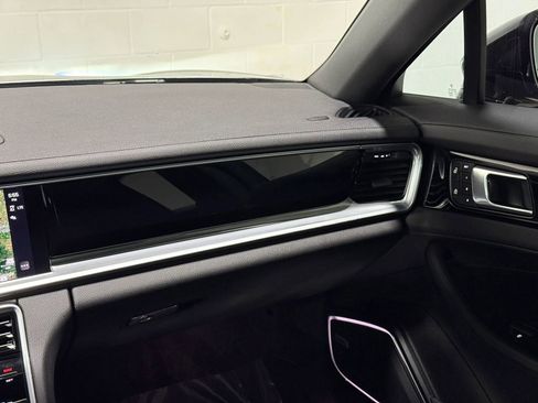 Used 2023 Porsche Panamera 4 Platinum Edition AWD/4WD image 27