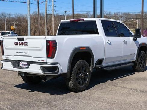 Used 2025 GMC Sierra 2500 AT4 AWD/4WD image 3