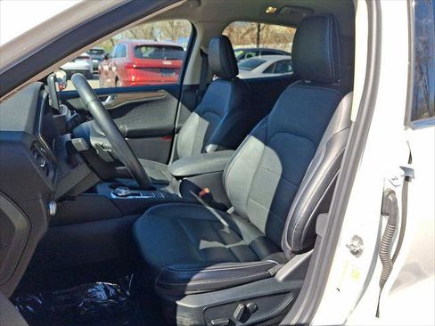 Used 2020 Ford Escape Titanium AWD/4WD image 11