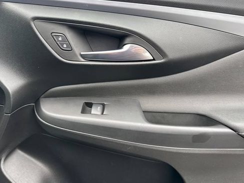 Used 2024 Buick Envista Preferred w/ Convenience I Package FWD image 21
