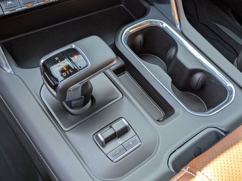 Used 2024 GMC Sierra 1500 Denali Ultimate image 26