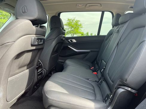 Used 2020 BMW X7 xDrive40i w/ Cold Weather Package AWD/4WD image 21