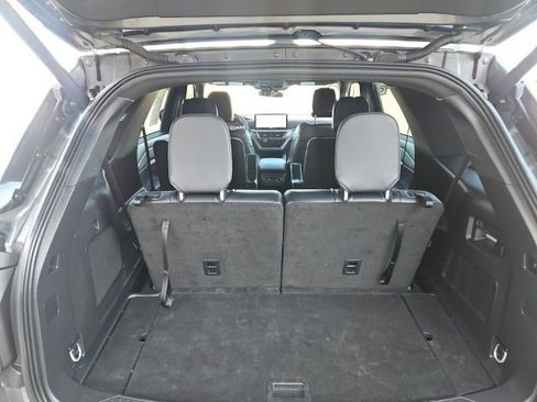 Used 2025 Ford Explorer ST-Line image 24
