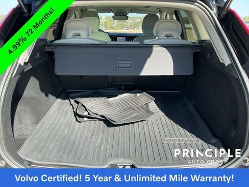 Certified 2023 Volvo XC60 B5 Core w/ Climate Package image 33