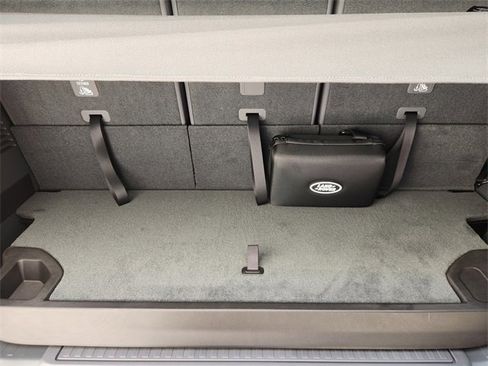 New 2025 Land Rover Defender 130 X-Dynamic SE image 23