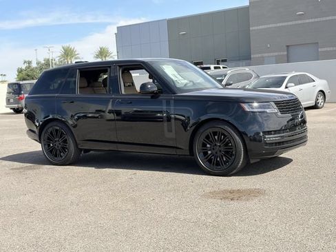 New 2026 Land Rover Range Rover Long Wheelbase SE AWD/4WD image 4