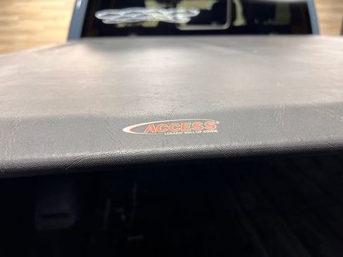 Used 2023 Ford F150 Lariat w/ Equipment Group 502A High image 27