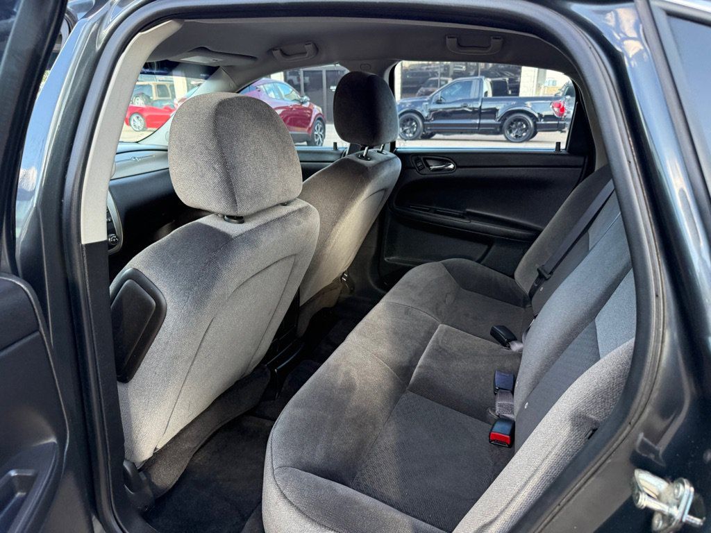 Used 2015 Chevrolet Impala Police FWD image 13