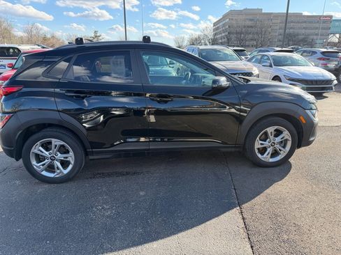 Used 2023 Hyundai Kona SEL image 2