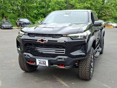 New 2026 Chevrolet Colorado ZR2 w/ Technology Package AWD/4WD image 6