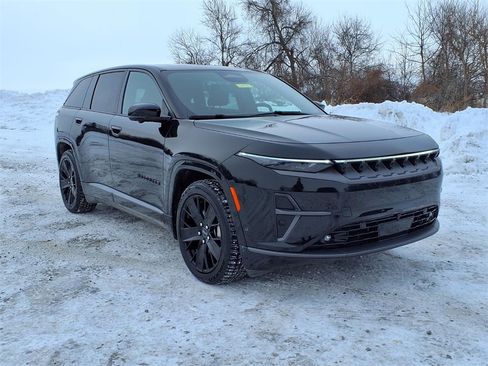 Used 2024 Jeep Wagoneer Launch Edition image 2