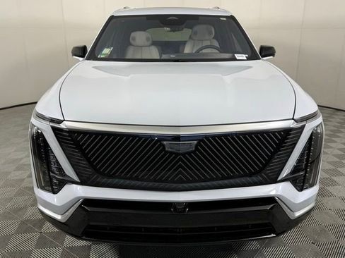 New 2026 Cadillac Vistiq Premium Luxury w/ LPO, Floor Liner Package AWD/4WD image 11