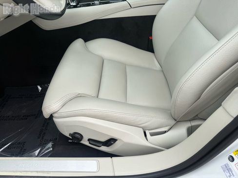 Used 2024 Volvo S60 T8 Ultimate w/ Climate Package image 14