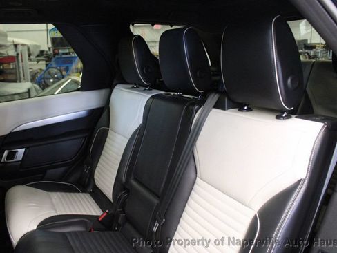 Used 2022 Land Rover Discovery HSE R-Dynamic AWD/4WD image 35
