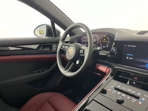 New 2026 Porsche Panamera RWD image 12