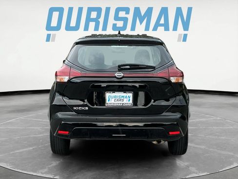 Used 2024 Nissan Kicks S FWD image 6