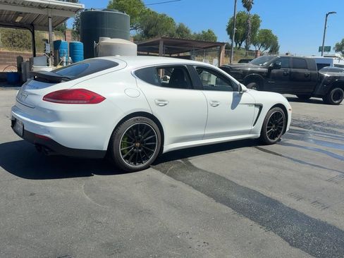 Used 2016 Porsche Panamera S RWD image 6