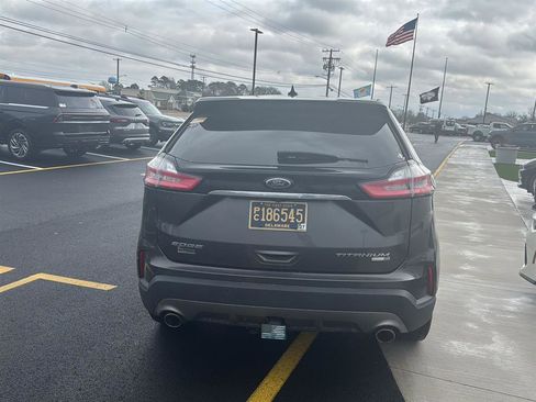 Used 2020 Ford Edge Titanium w/ Equipment Group 301A image 11