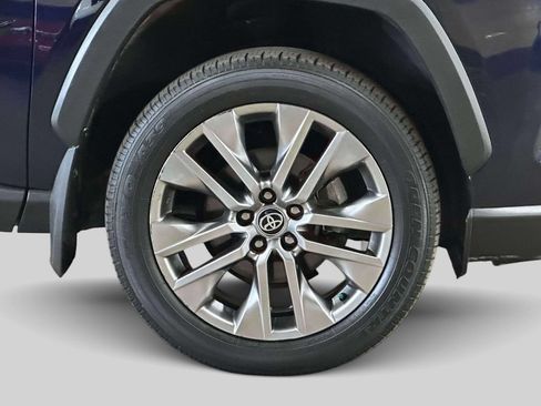 Used 2023 Toyota RAV4 XLE Premium AWD/4WD image 6