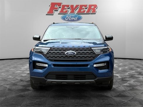 Certified 2022 Ford Explorer XLT w/ Equipment Group 202A image 2