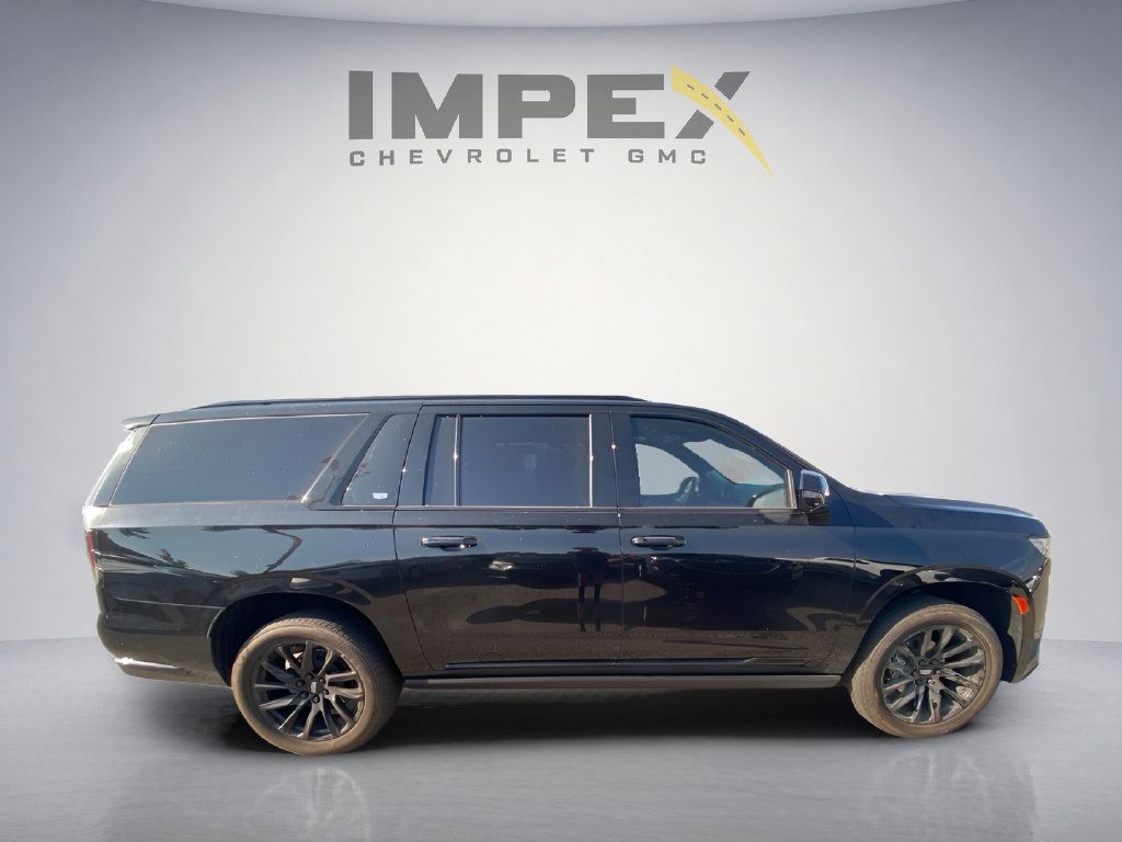 Used 2024 Cadillac Escalade ESV Sport Platinum w/ LPO, ONYX Package AWD/4WD image 6