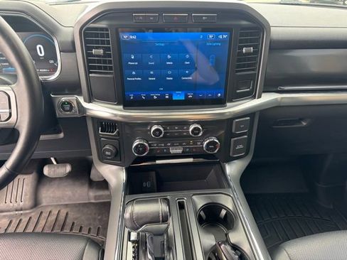 Used 2022 Ford F150 Lariat image 21